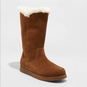 Shearling style boots